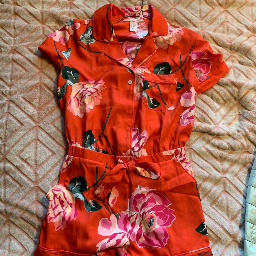 VS Sleep Romper